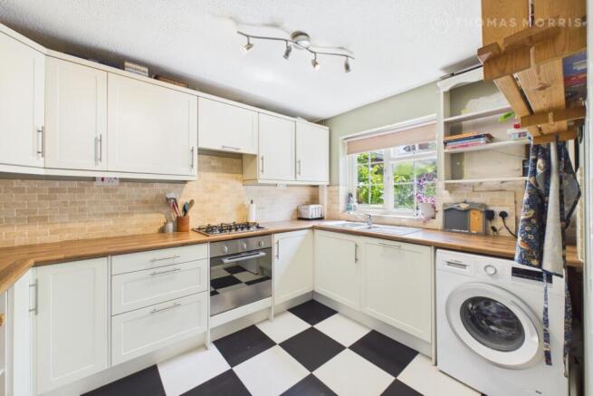 Bure Close, St. Ives, Cambridgeshire, PE27 photo 4