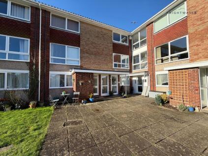 Montagu Road, Highcliffe, BH23