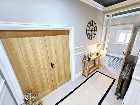 4 bed Semi-Detached for sale Image 12