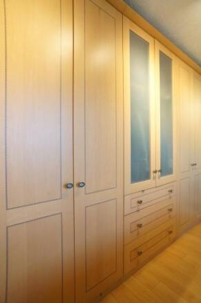 Bedroom 1 (Wardrobes)