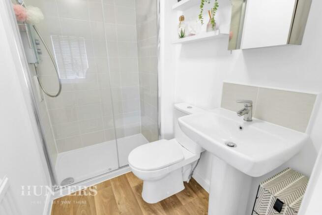 En-suite bathroom