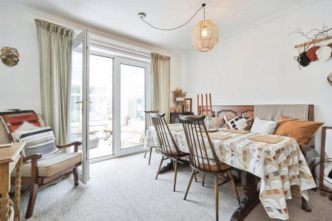 2 bed Semi-Detached for sale Image 7