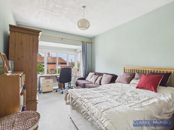4 bed Semi-Detached for sale Image 9
