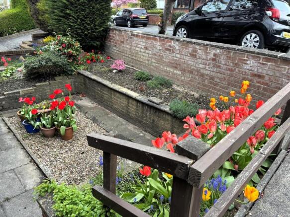 Front Garden.1.jpeg