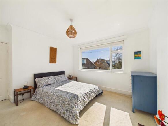 3 bed Semi-Detached for sale Image 10