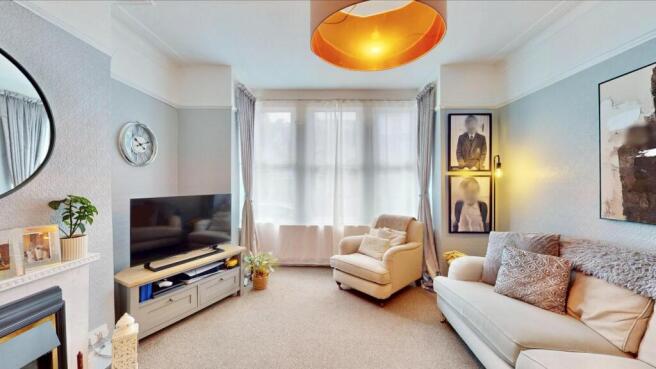 Wellington Avenue, London, N15 photo 4