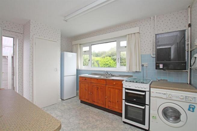 49BR - Kitchen 1.jpg