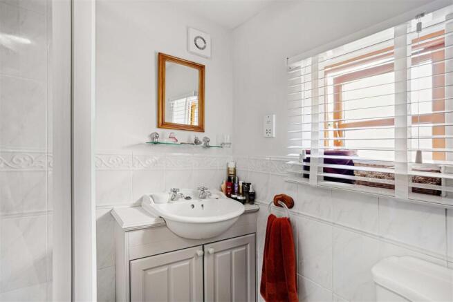 3 bed Detached for sale Image 6