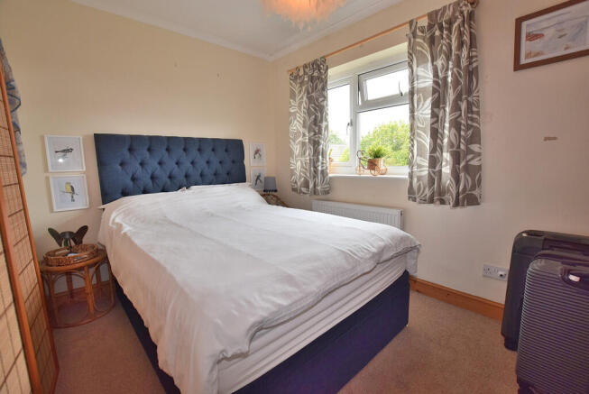 3 bed Semi-Detached for sale Image 8