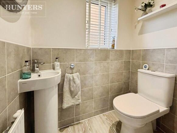 4 bed Detached for sale Image 10