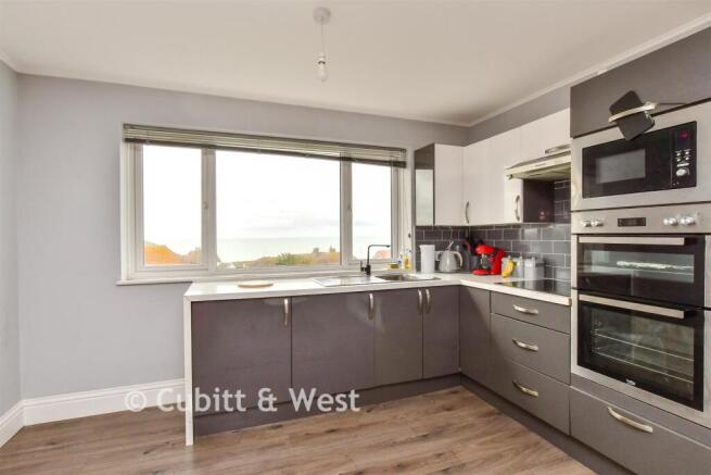 Lounge/ Kitchen