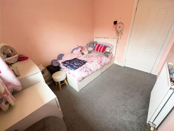 3 bed Semi-Detached for sale Image 12
