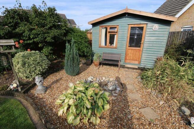 Garden & S...