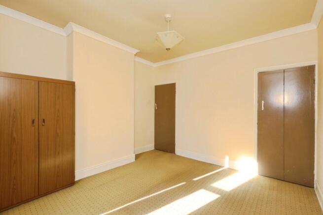 3 bed Terraced for sale Image 9