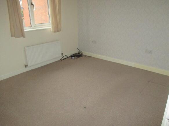 3 bed Town House to rent Image 7