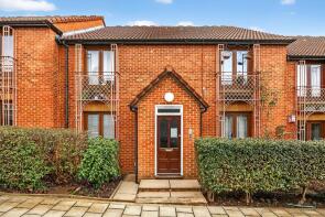 77d, Aslett Street, London SW18 2BE