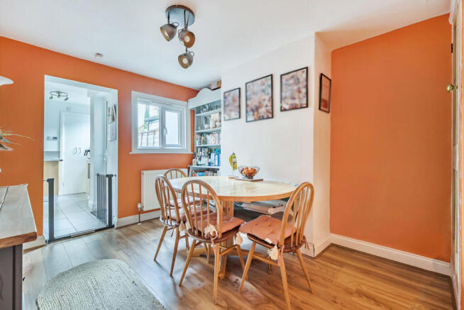 1403457-6-6973744...