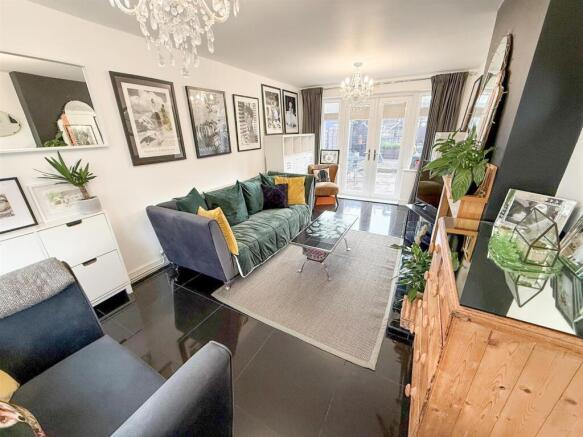 Swarcliffe Drive East, Leeds photo 4