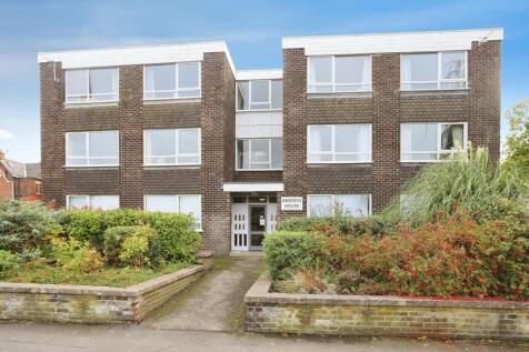 St. Andrews Road, Heaton Moor, Stockport, SK4