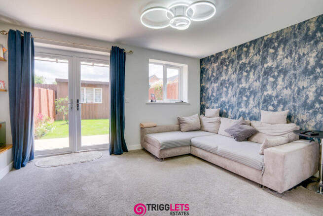 3 bed Semi-Detached for sale Image 8