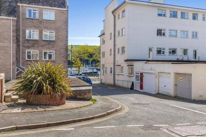 A04 - 2 Clarence House Clarence Street Dartmouth -
