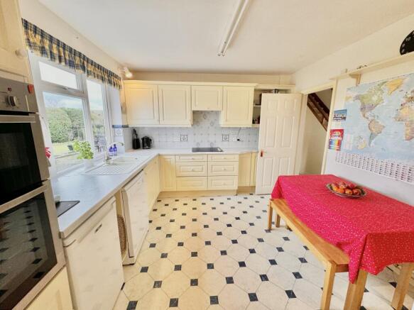 Kitchen/Breakfast Room