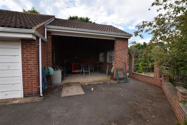 OVERSIZED OPEN FRONTED GARAGE
