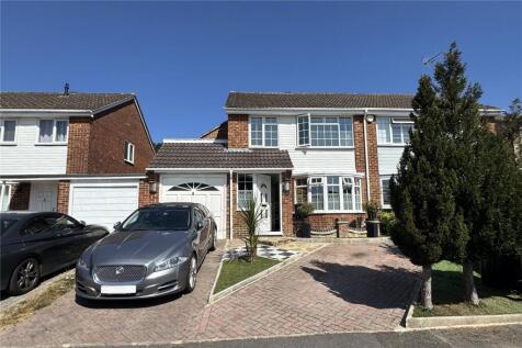 Shefford Crescent, Wokingham, Berkshire, RG40