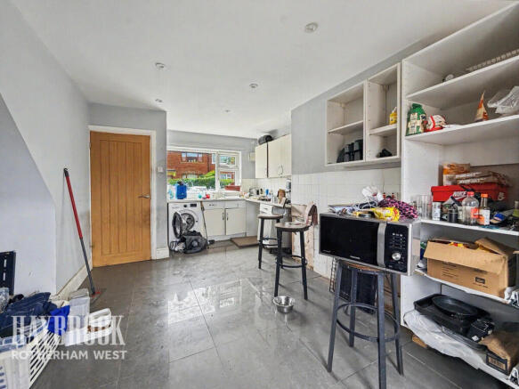 3 bed Terraced for sale Image 5