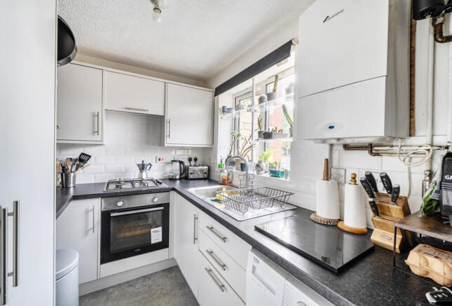 The Cornfields, Bishops Cleeve, Cheltenham, Gloucestershire, GL52 photo 2