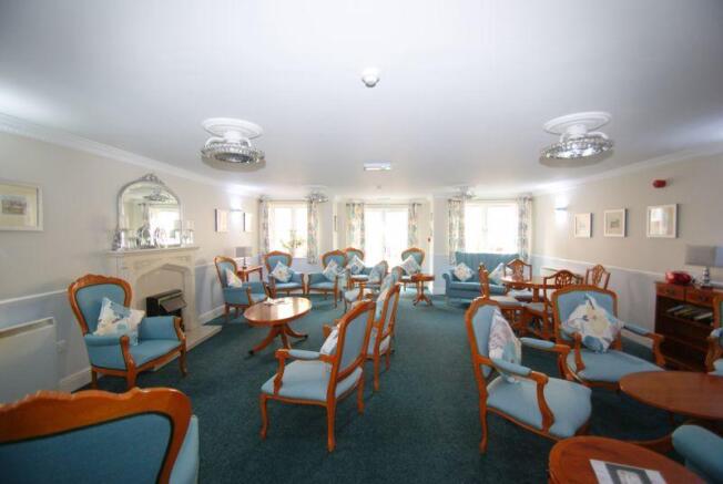 RESIDENTS LOUNGE
