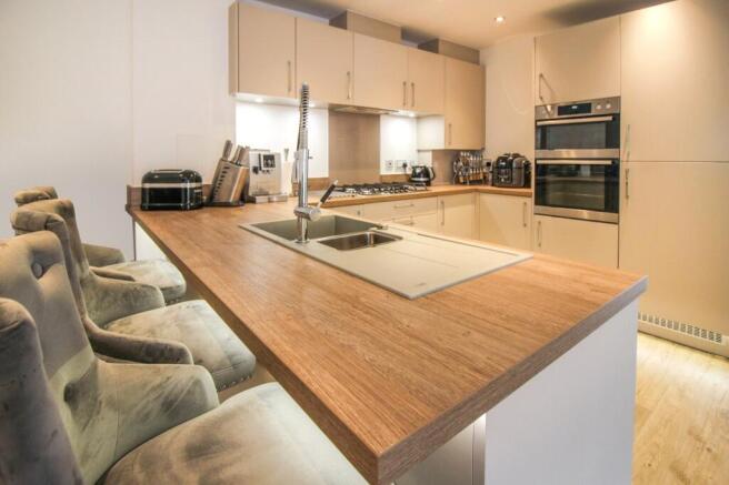 Kitchen/Dining