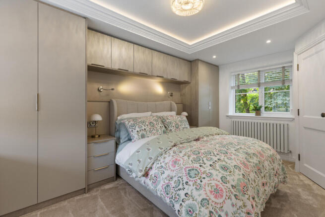 4 bed Detached for sale Image 8