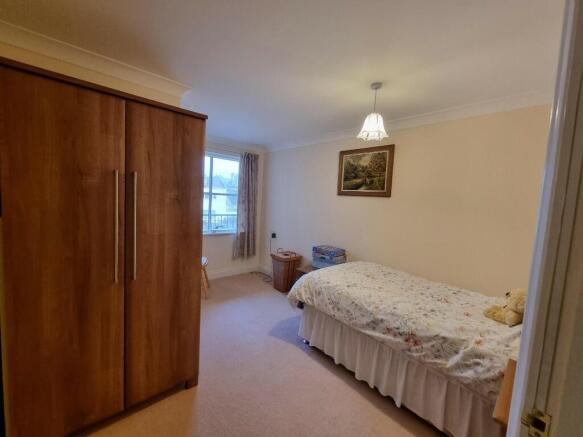 Flat 17