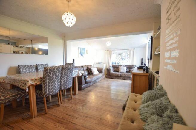 Living/dining ...
