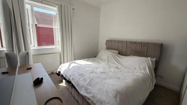 2 bed House to rent Image 8