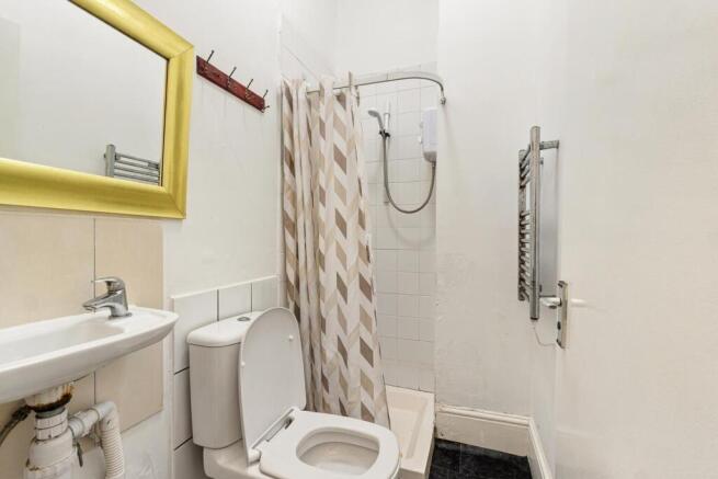 Shower Room.jpg