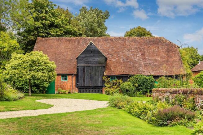 house. estate agency Cranleigh Barhatch Farm