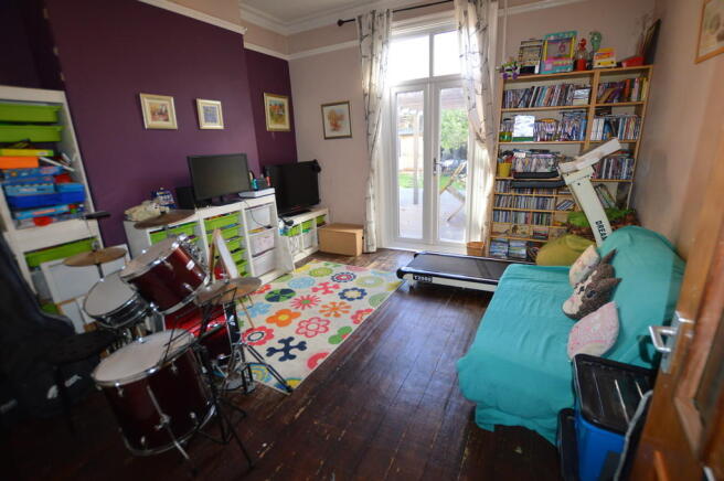 Photo 12