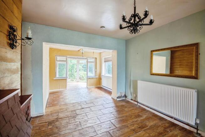 3 bed Semi-Detached for sale Image 6