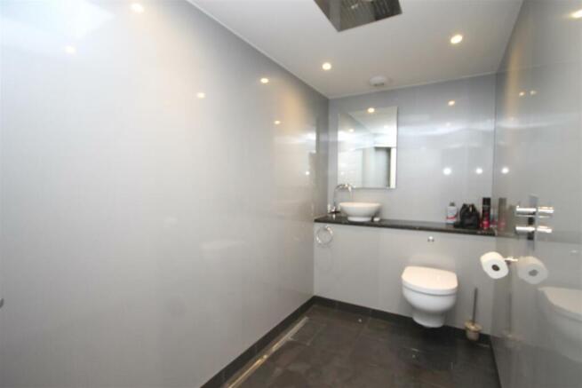 WET ROOM