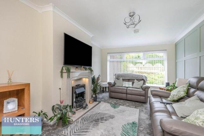 2 bed Semi-Detached Bungalow for sale Image 6
