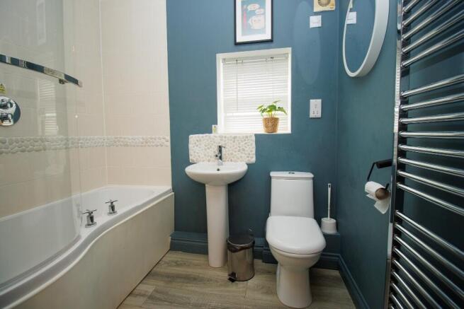 2 bed Ground Flat for sale Image 9