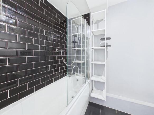 1 bed Apartment to rent Image 9