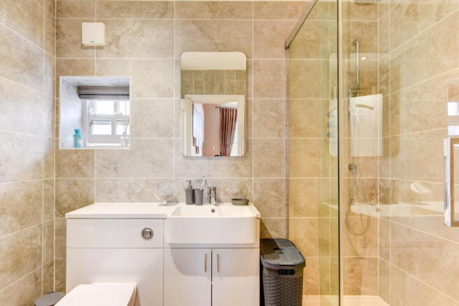 2 bed Apartment for sale Image 10