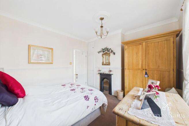 2 bed Semi-Detached for sale Image 11