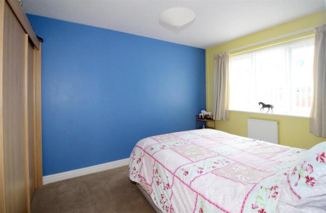 6017_Fern Close.jpg
