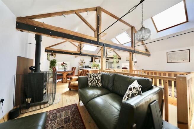 3 bed House for sale Image 10
