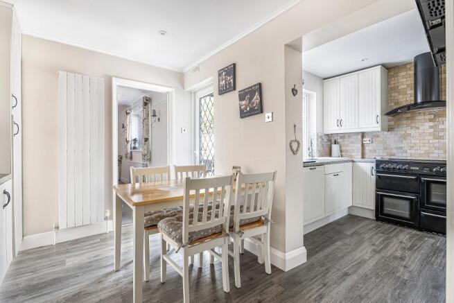 KITCHEN/BREAKFAST ROOM