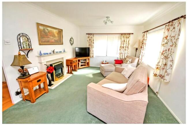 2 bed Park Home for sale Image 4